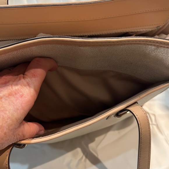 Coach tote -shiny! - Picture 6 of 6